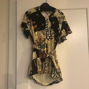 Floral pattern short sleeve dress